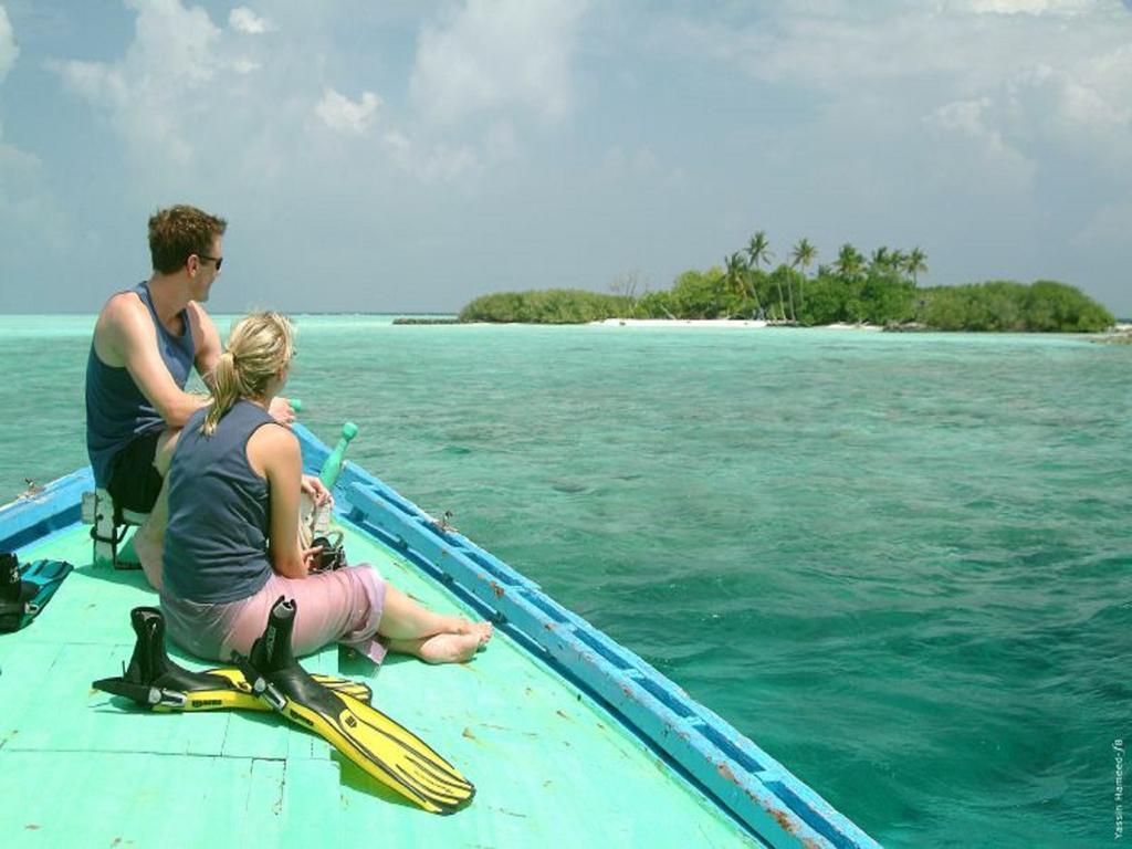 Alvi Star Inn Thulhaadhoo Exteriör bild