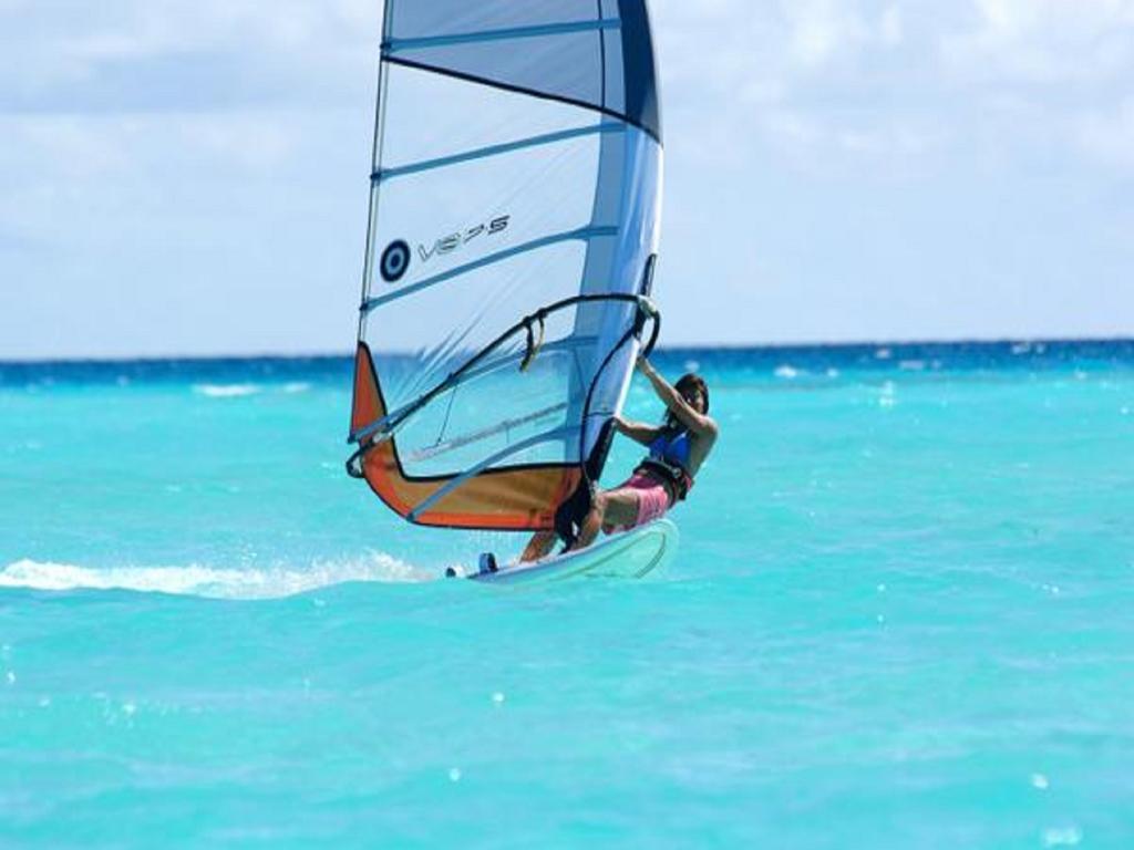 Alvi Star Inn Thulhaadhoo Exteriör bild