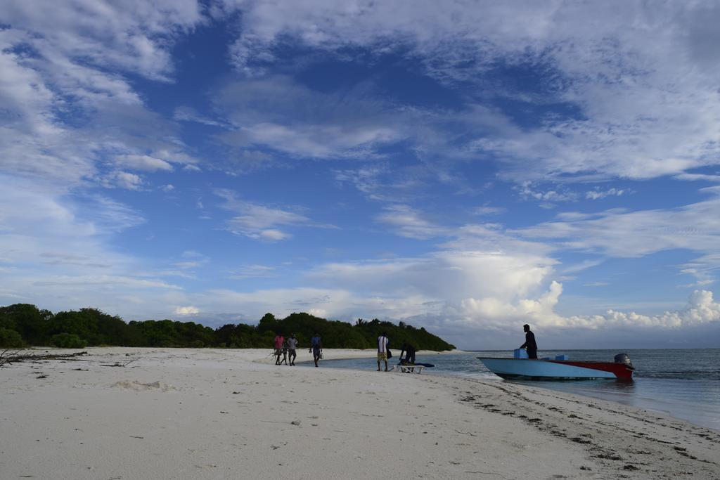 Alvi Star Inn Thulhaadhoo Exteriör bild