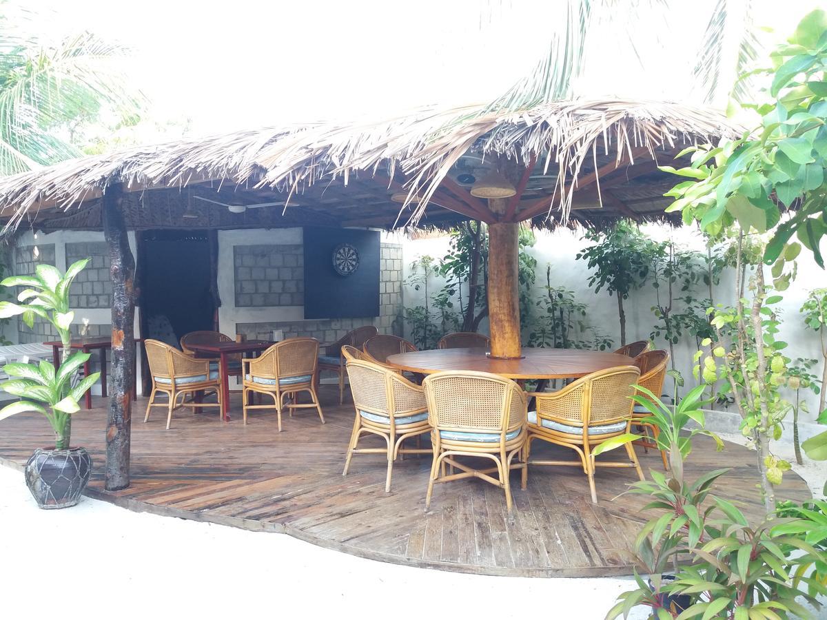 Alvi Star Inn Thulhaadhoo Exteriör bild