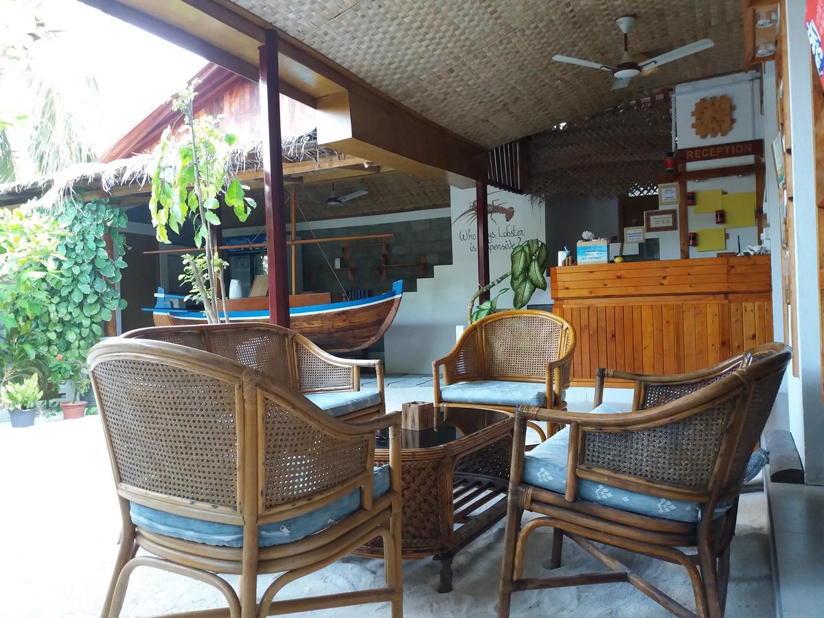 Alvi Star Inn Thulhaadhoo Exteriör bild