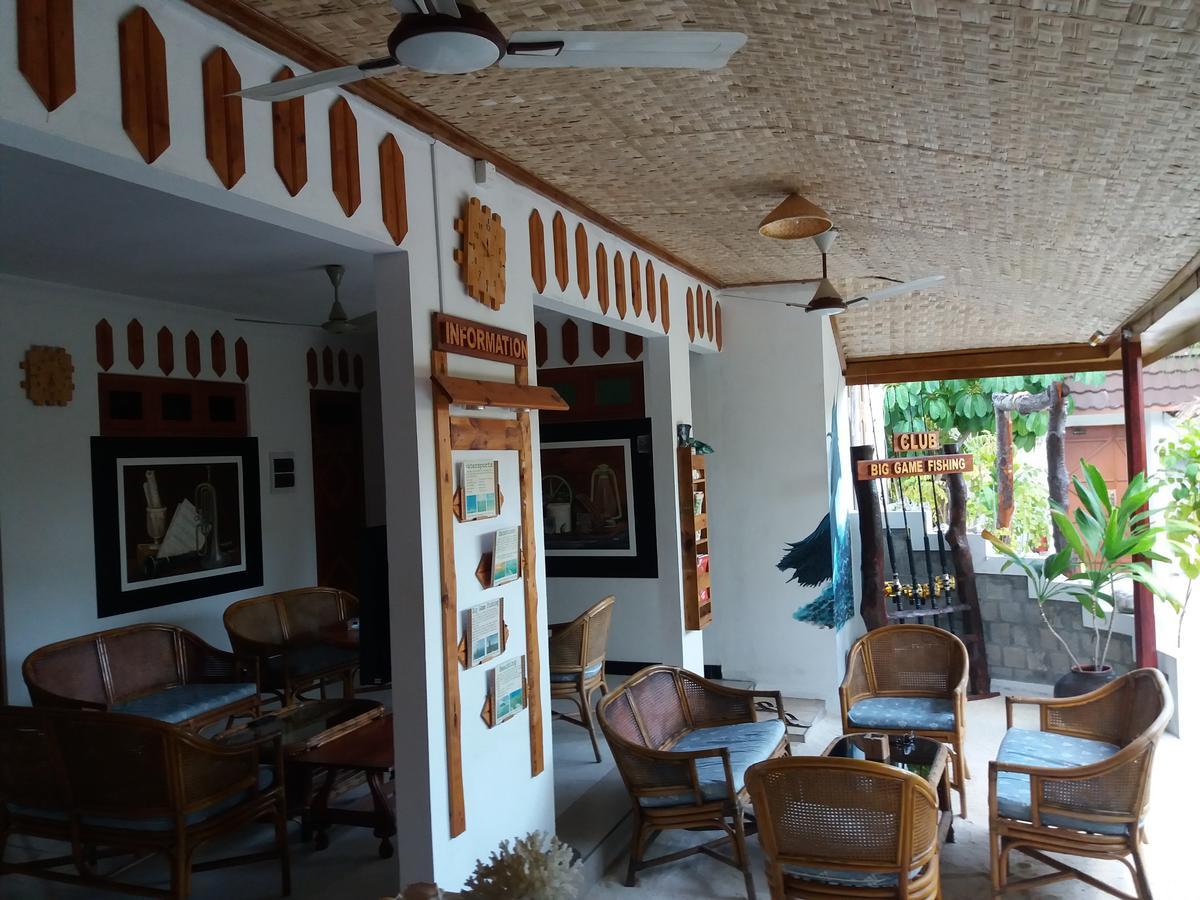 Alvi Star Inn Thulhaadhoo Exteriör bild